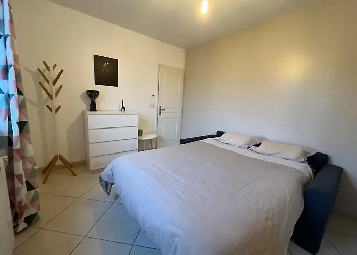 Maison Familiale 10 Min Montpellier - Calme - Jardin - 10 Min - Parking *