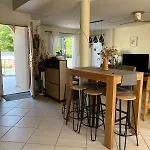 Maison Familiale 10 Min Montpellier - Calme - Jardin - 10 Min - Parking Лат