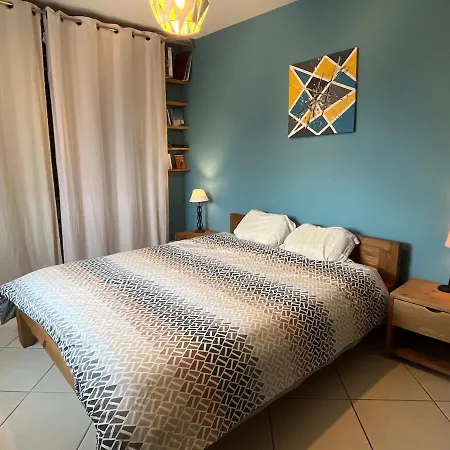 Casa de Férias Maison Familiale 10 Min Montpellier - Calme - Jardin - 10 Min - Parking *