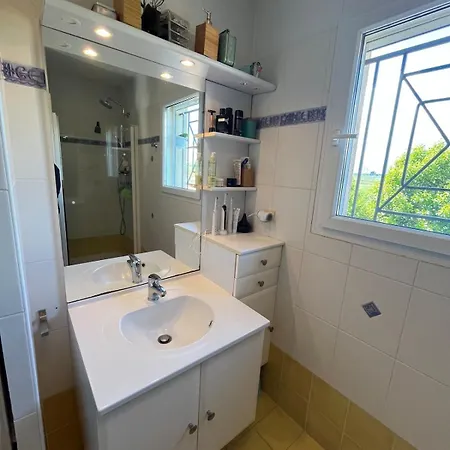 Maison Familiale 10 Min Montpellier - Calme - Jardin - 10 Min - Parking Casa vacanze Lattes